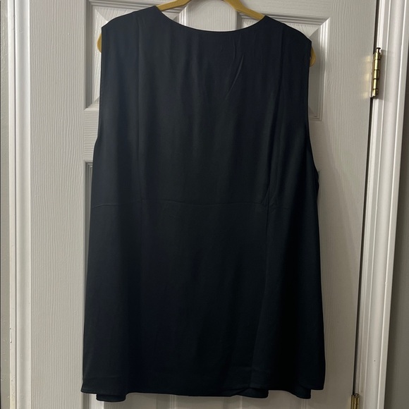 ❤️‍🔥🖤❤️‍🔥Soft Surroundings Elegant Black V-Neck Blouse❤️‍🔥🖤❤️‍🔥 - Picture 5 of 6